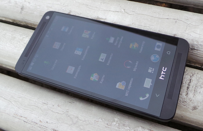 HTC One: пока что первый