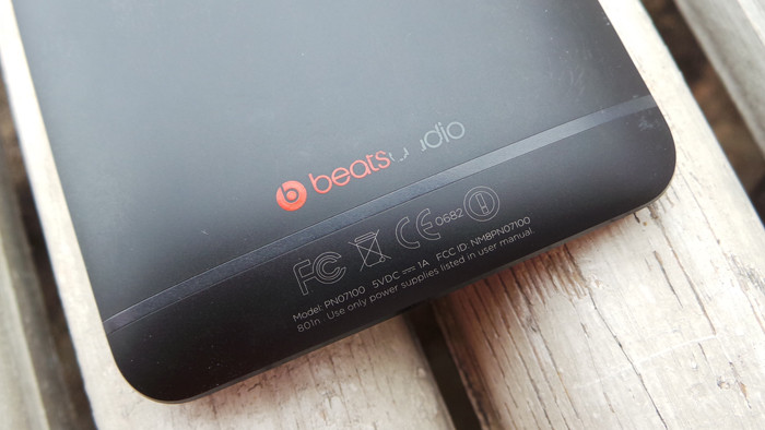 HTC One: пока что первый