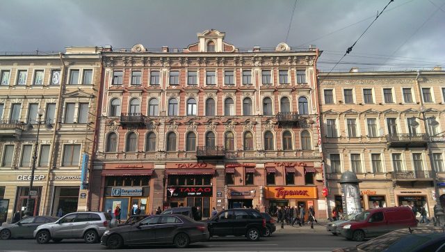 HTC One: пока что первый