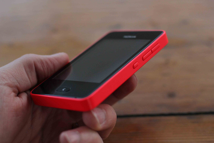 Представлен сенсорный телефон Nokia Asha 501 на платформе Asha нового поколения картинка Представлен сенсорный телефон Nokia Asha 501 на платформе Asha нового поколения