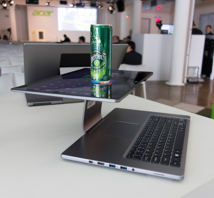 Видео: необычный ноутбук-трансформер Acer Aspire R7