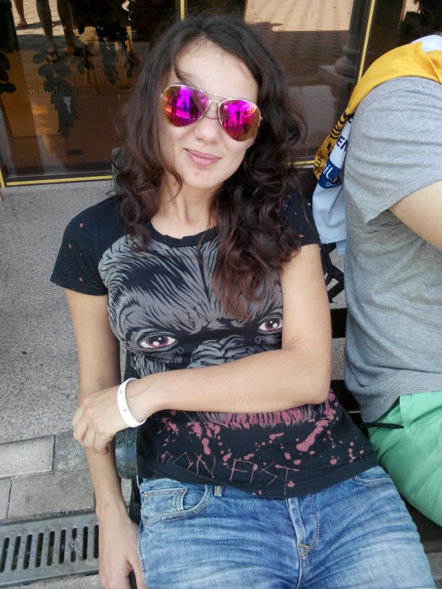 Fly IQ4410 Quad Phoenix: китайский смартфон с человеческим лицом