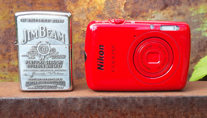 Nikon CoolPix S01: маленькая фотокамера для дам и не только