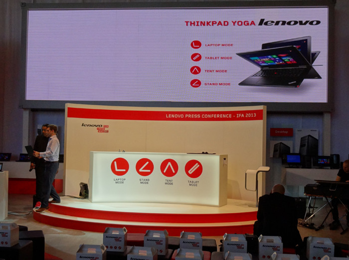 IFA 2013: «живые» снимки ноутбука-трансформера Lenovo ThinkPad Yoga  
