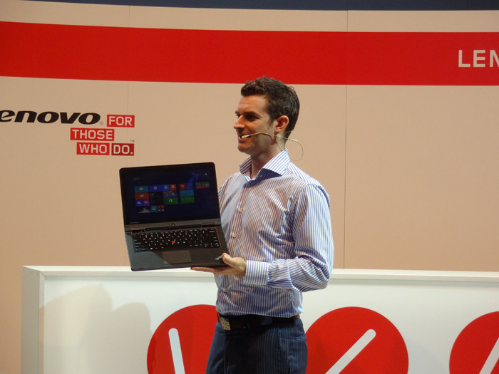 IFA 2013: «живые» снимки ноутбука-трансформера Lenovo ThinkPad Yoga  