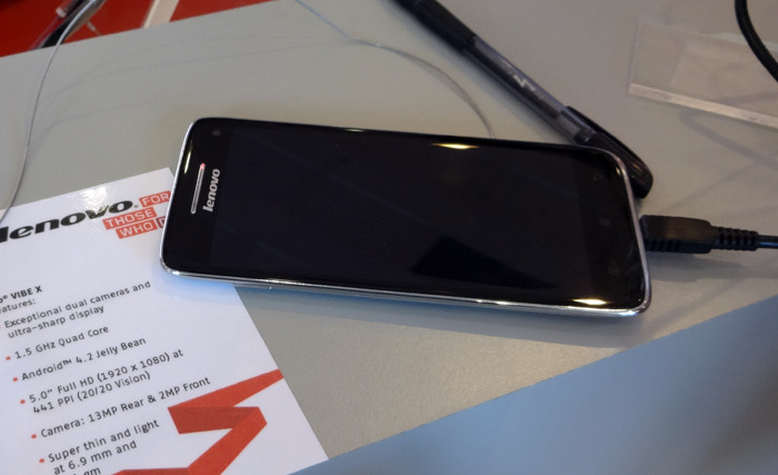IFA 2013: представлен смартфон с Full HD-экраном Lenovo Vibe X