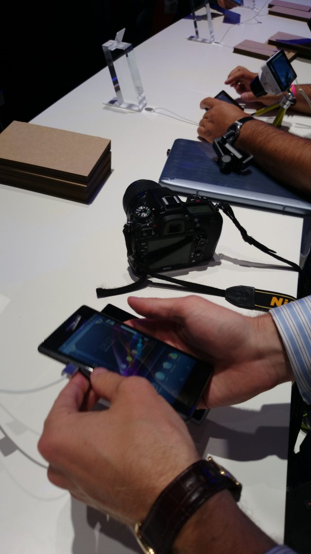 IFA 2013: примеры снимков с камеры Sony Xperia Z1 и живые фото этого смартфона