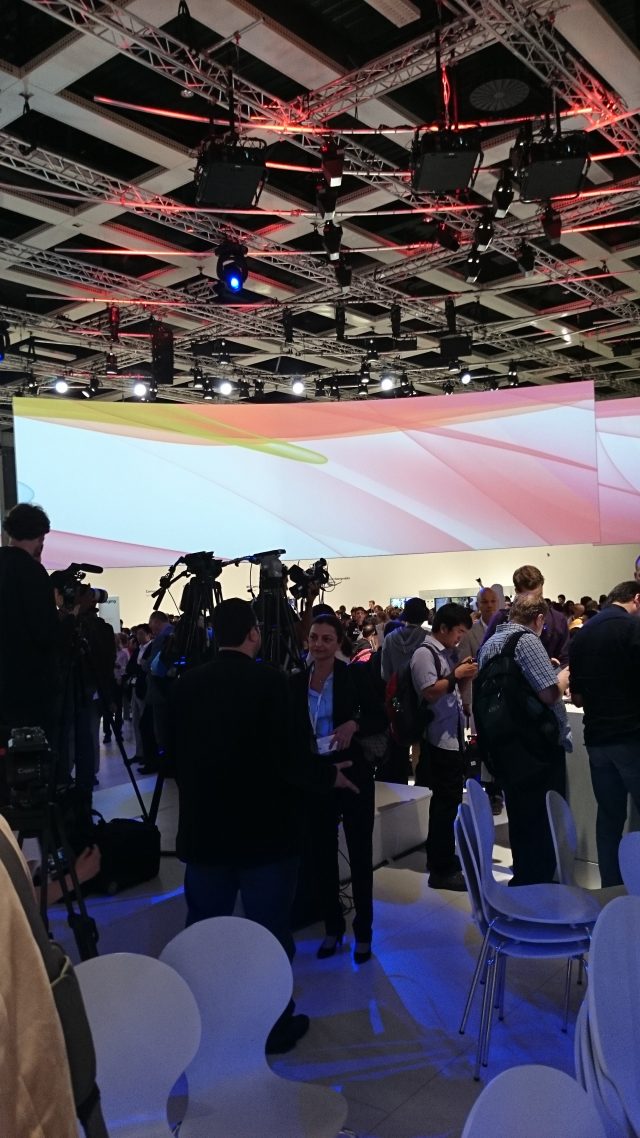 IFA 2013: примеры снимков с камеры Sony Xperia Z1 и живые фото этого смартфона