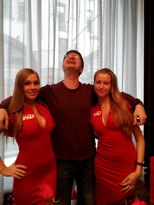 LG G2: снаружи и внутри нового корейского флагмана