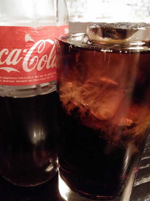 LG G2: снаружи и внутри нового корейского флагмана