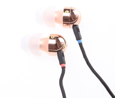 Обзор наушников Cardas EM 5813 Model 1: Портативное зеркальце Джорджа Кардаса картинка Обзор наушников Cardas EM 5813 Model 1: Портативное зеркальце Джорджа Кардаса