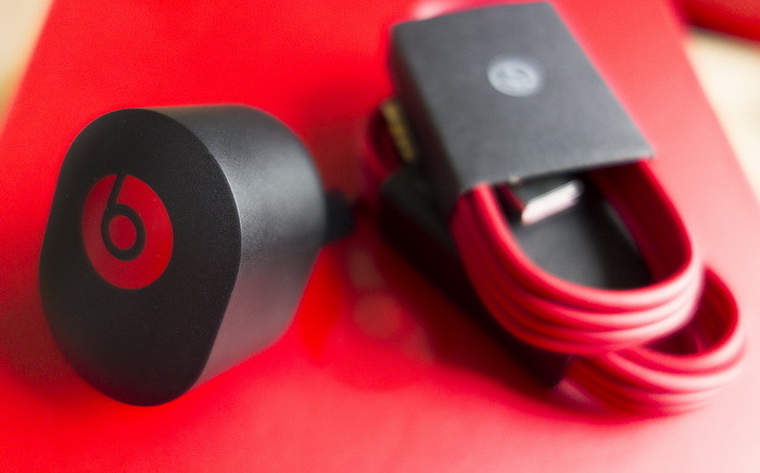 Обзор Beats Studio образца 2013 года: наушники, которые думают за вас