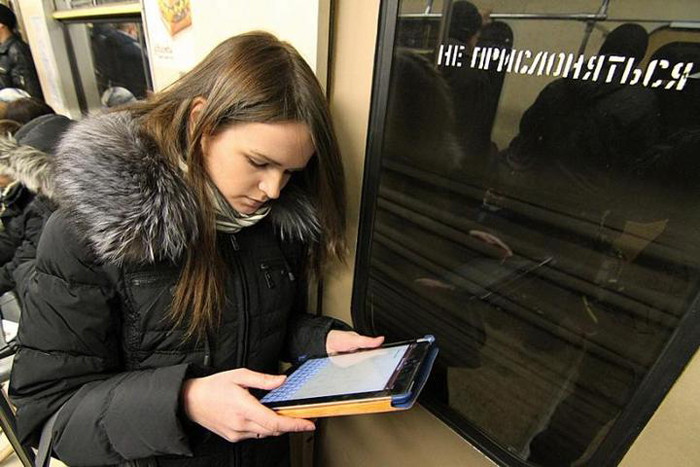 Бесплатный интернет в метро останется лишь на бумаге