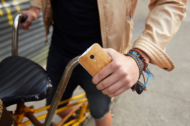 Motorola анонсировала бамбуковую версию смартфона Moto X