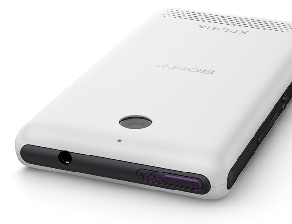Sony представляет смартфоны Xperia T2 Ultra и Xperia E1