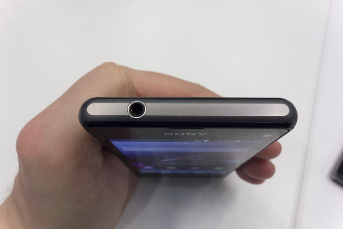 CES 2014. Sony Xperia Z1 Compact: уменьшенная и почти не упрощенная версия Xperia Z1