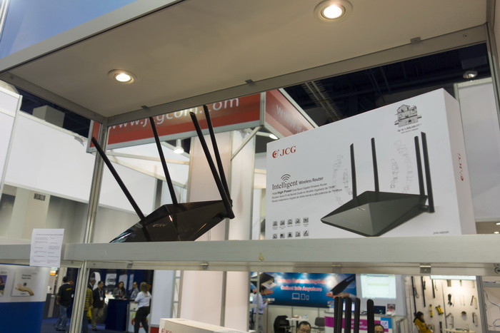 Виртуальная экскурсия по CES-2014. Часть первая