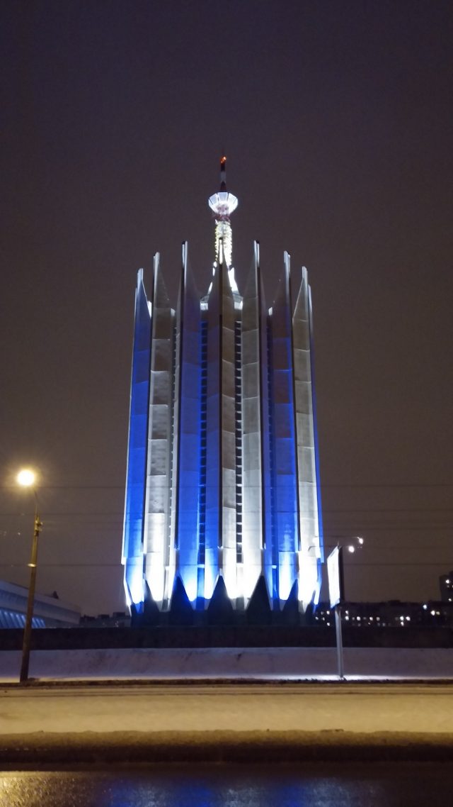 LG G Flex: зачем смартфону гибкость?