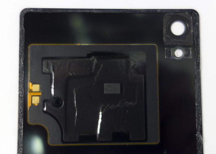 Разбираем Sony Xperia Z2, новый флагман с необычной системой охлаждения