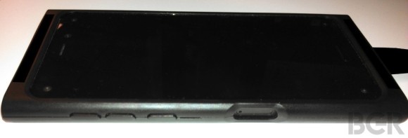 Опубликованы изображения смартфона Amazon с пятью камерами на передней панели