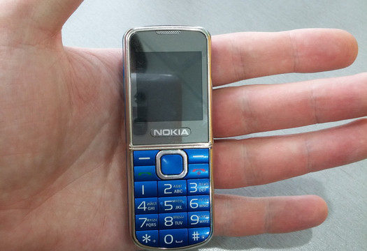 61281Обзор Nokia 8800 Jailbreak Edition: первый мобильник для тюрем и лагерей