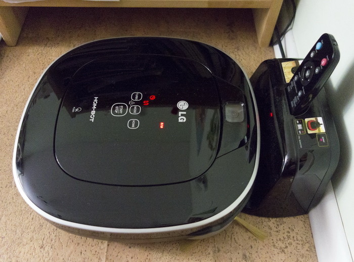 Обзор робота-пылесоса LG HOM-BOT SQUARE: полезная вещь или дорогой гаджет? 