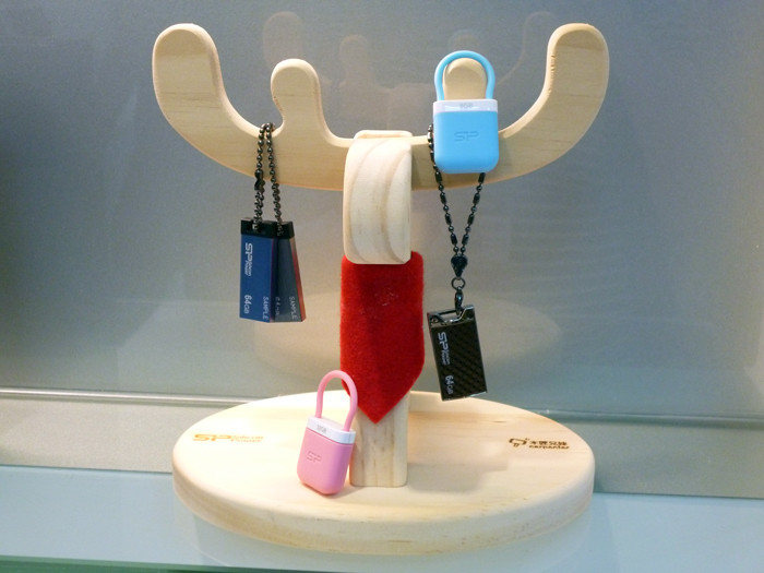 Computex 2014. Silicon Power: накопители, снова накопители и немного внешних батарей