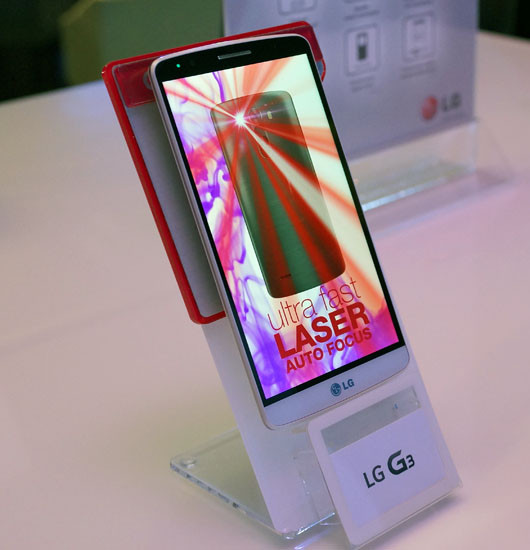 Сегодня в России официально представлен флагманский смартфон LG G3