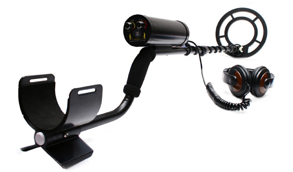 В поисках кладов: выбираем правильный металлоискатель картинка В поисках кладов