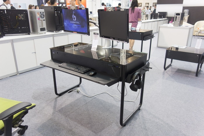 Прогулки по Computex. Часть вторая: TP-LINK, Hiper, нефритовый жезл Acer, грустные приветы из прошлого и многое другое