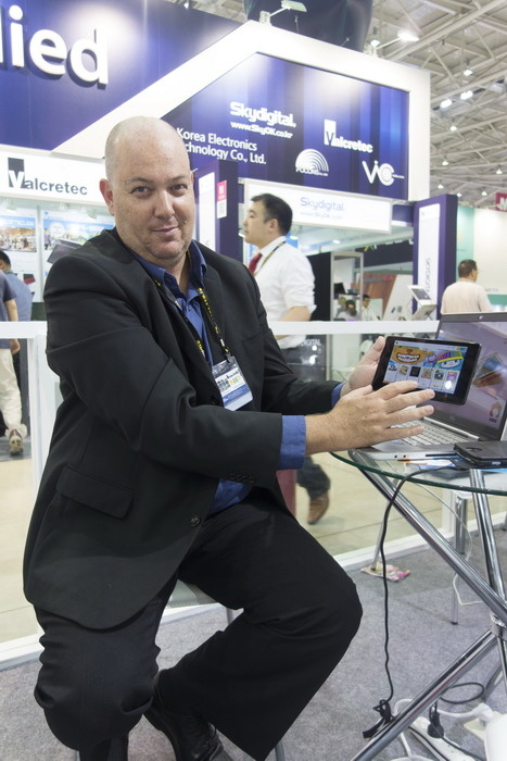 Прогулки по Computex. Часть вторая: TP-LINK, Hiper, нефритовый жезл Acer, грустные приветы из прошлого и многое другое