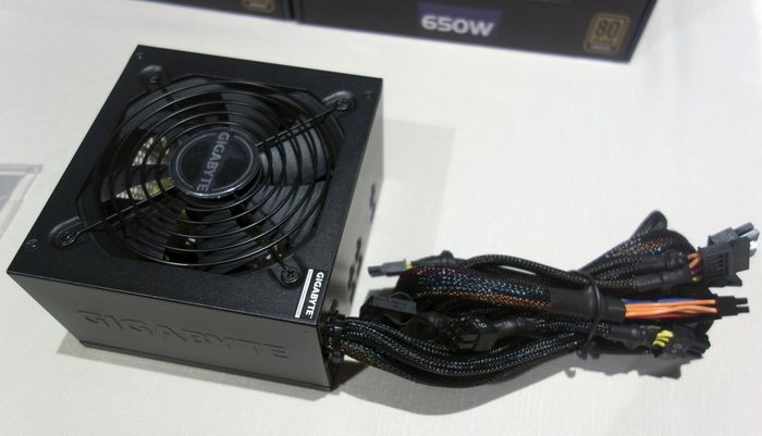 Computex 2014. GIGAZONE представила необычную сеть гибридных кафе  G+ 