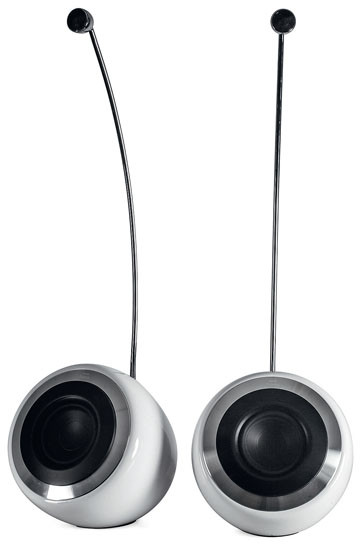Обзор активных колонок Philips SoundSphere DesignLine  PS1/12: Стильный эскорт для плоского ТВ