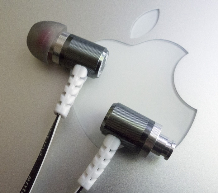 Обзор наушников Antikind AK12, AK20 и AK40: новинки без изюминки