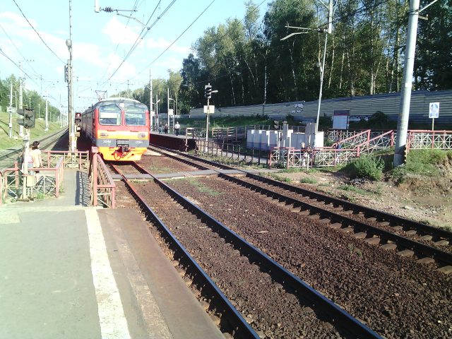 Обзор смартфона SENSEIT L301: Заботливый смартфон