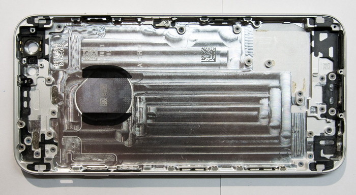 iPhone 6: разбираем в Москве, оцениваем ремонтопригодность и сравниваем с iPhone 5s