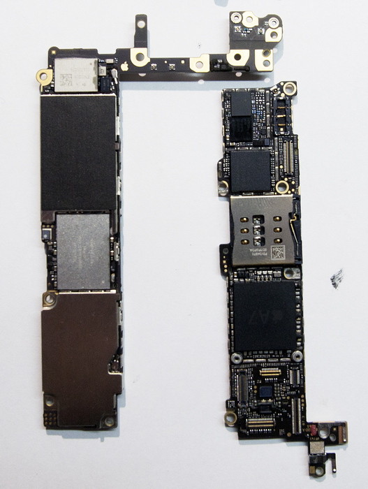 iPhone 6: разбираем в Москве, оцениваем ремонтопригодность и сравниваем с iPhone 5s