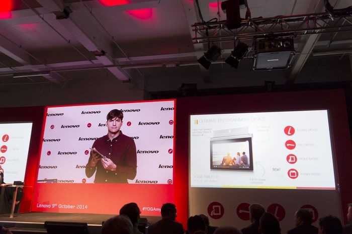 Lenovo провела в Лондоне мастер-класс по йоге: пять планшетов, один ультрабук и Эштон Кутчер