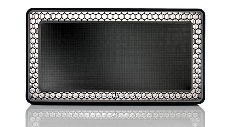 Обзор беспроводной акустической системы Bowers & Wilkins T7: Лучший вариант на целый день