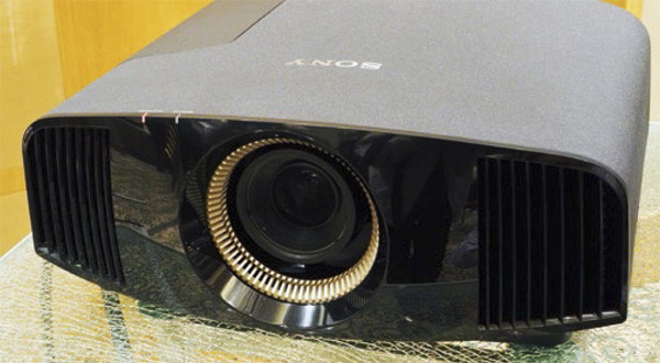 4K-проекторы – ближе к народу и экрану