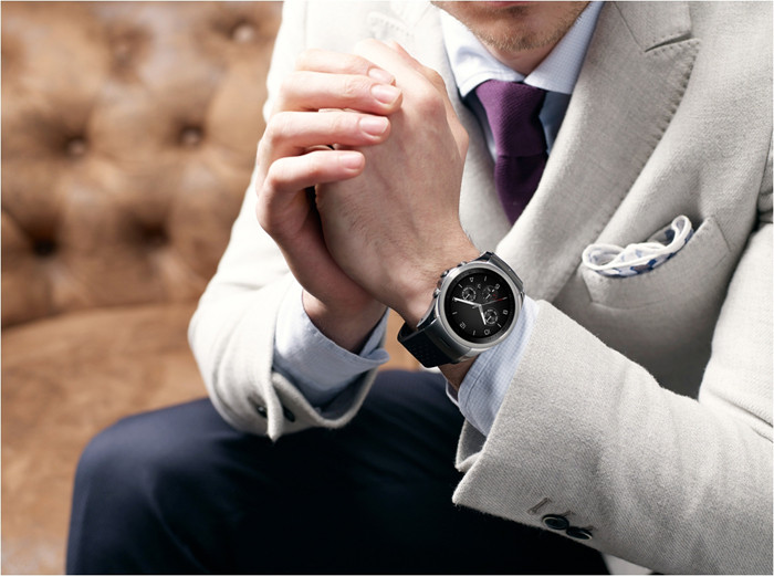 MWC 2015. LG представляет первые в мире умные часы с поддержкой LTE