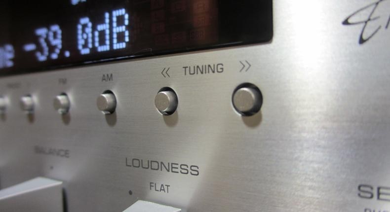 Обзор музыкальной системы Yamaha R-N500: Настоящий талант – на все руки мастер