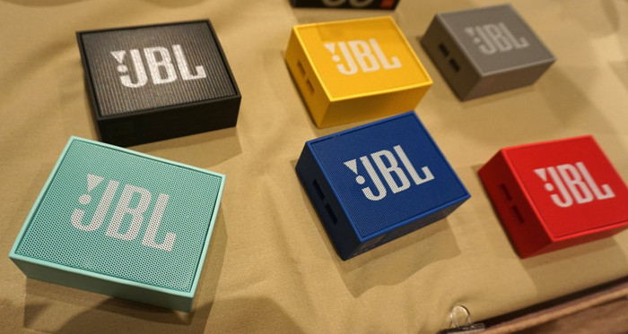 JBL Go: портативная аудиосистема с поддержкой Bluetooth