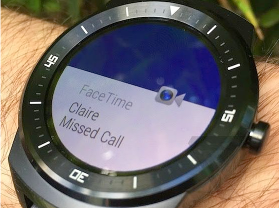 Слух: Google намерена «подружить» Android Wear и iOS