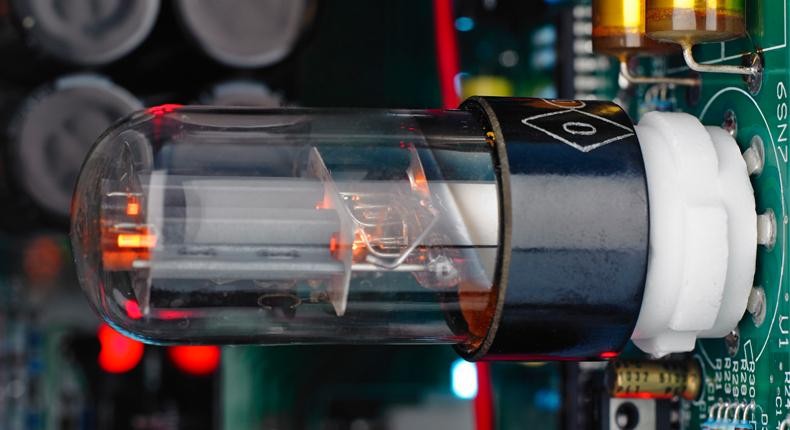 Обзор предусилителя Aesthetix Janus Signature и усилителя мощности Atlas Stereo Signature: «Утонченность и разрешение высочайшего класса»