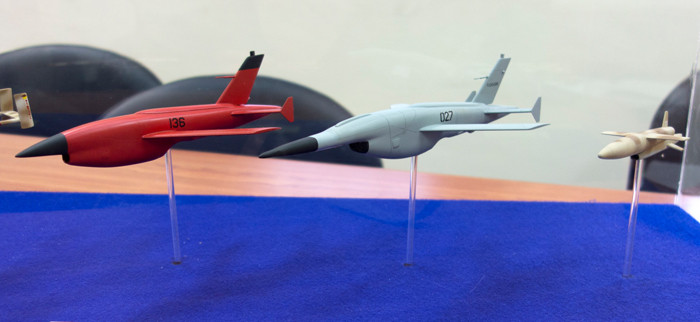 Глаза с поршневым двигателем