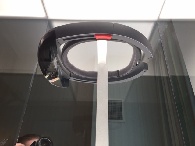 BUILD 2015. Секретная демонстрация системы дополненной реальности Microsoft HoloLens