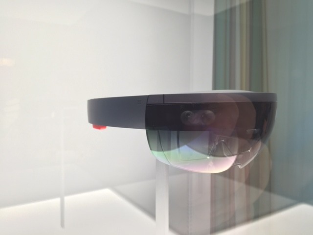 BUILD 2015. Секретная демонстрация системы дополненной реальности Microsoft HoloLens