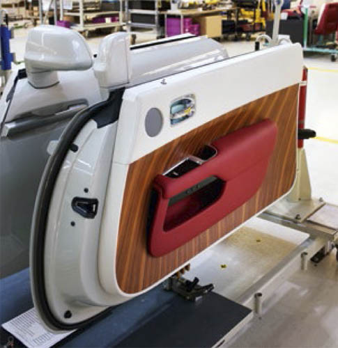 Своими глазами: Rolls-Royce – не только звуки моторов картинка Своими глазами: Rolls-Royce – не только звуки моторов