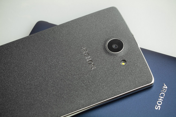 Archos 50d Helium: 5-дюймовый LTE-смартфон за 10 тысяч рублей